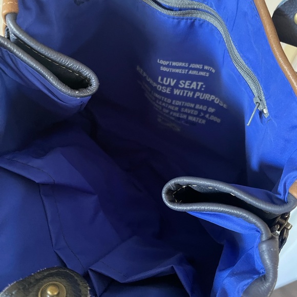 NWT!  Southwest Airlines Repurposed Luv Seat Bag-LIMITED EDITION - Picture 3 of 10